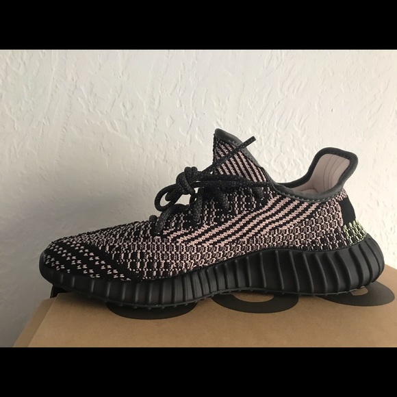 Yeezy v2 Yecheil (Non Reflective) Size 8